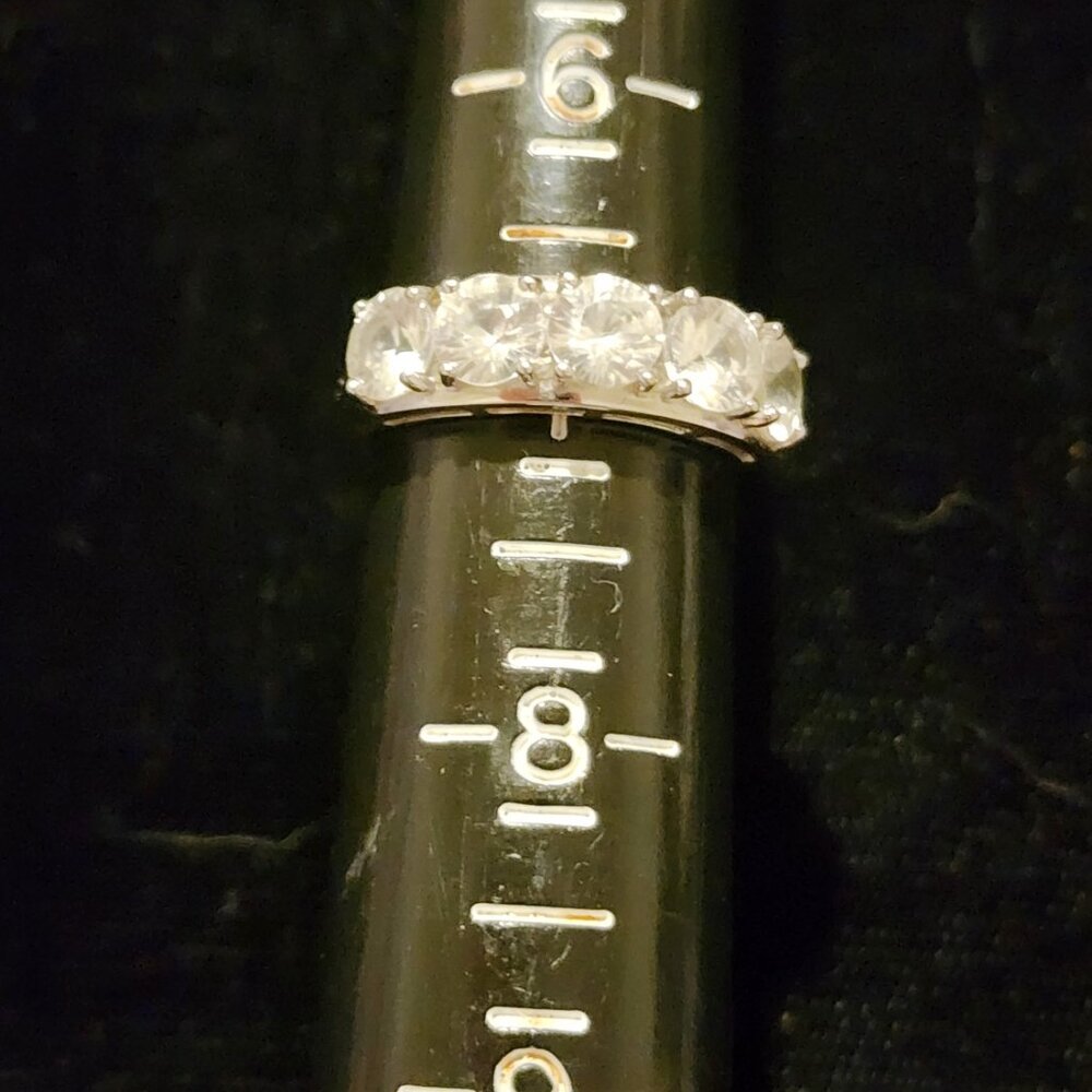 10K white gold 5 CZ stone ring (A114) - Picture 5 of 6